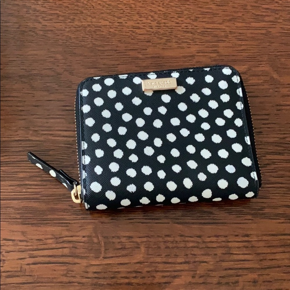 KATE SPADE POLKA DOT WALLET